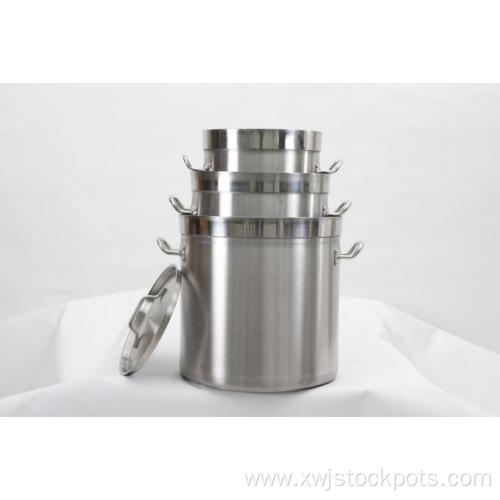 Stainless steel stockpot with handle